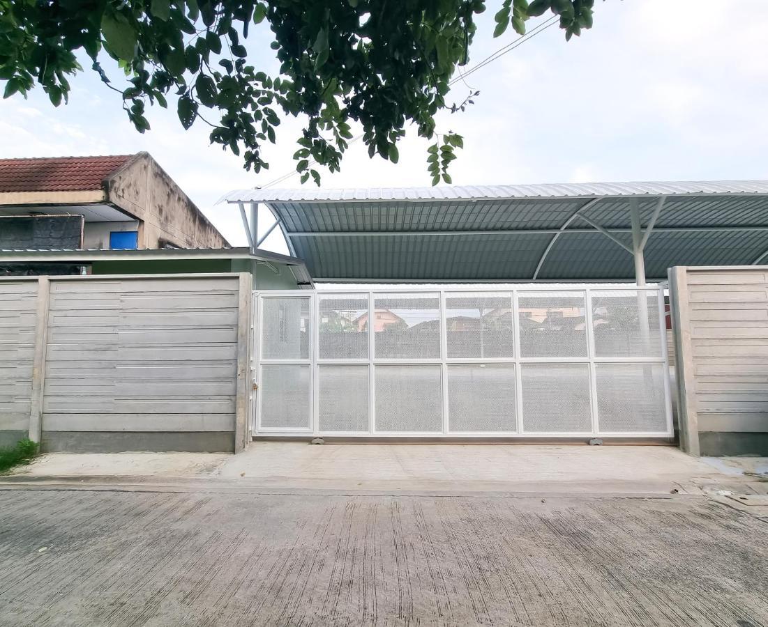 The Zai Apartment Ban Krathum Lom Exterior foto